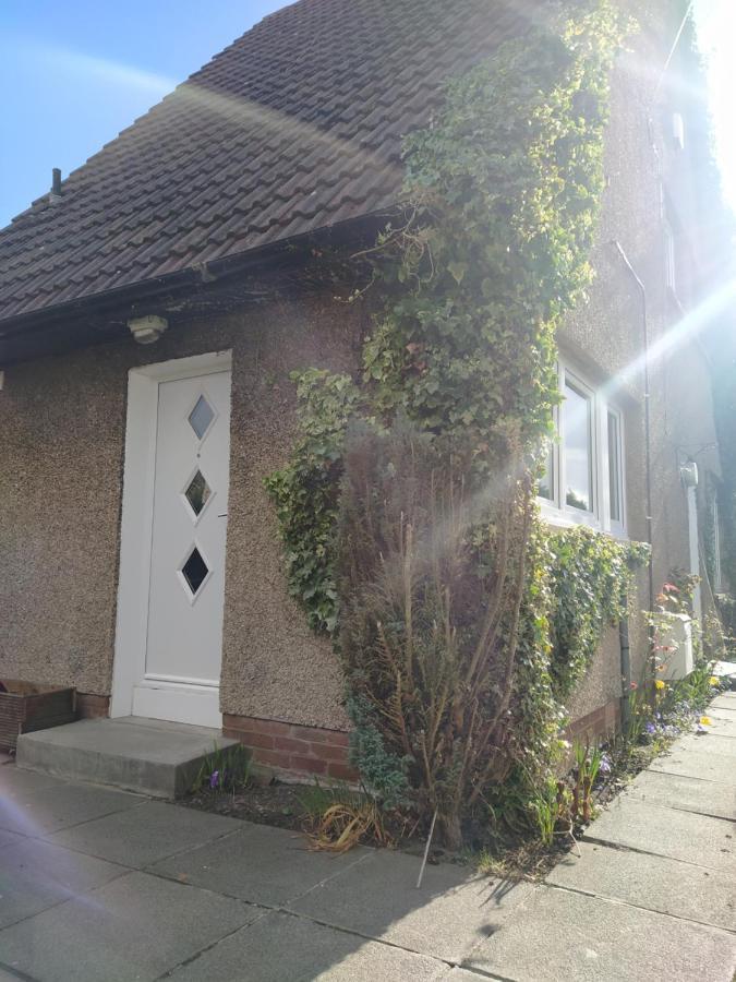 Self Catering Studio Flat Apartment Edinburgh Exterior foto