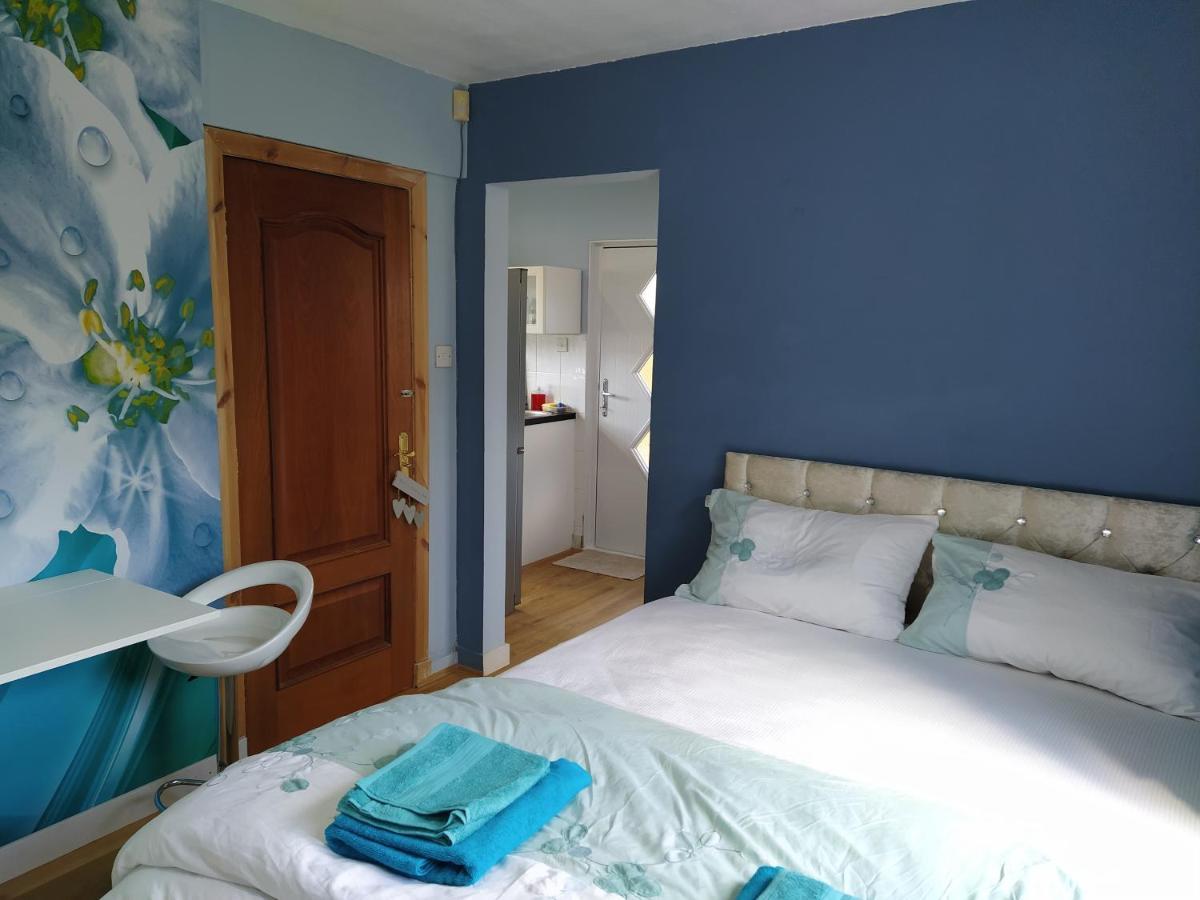 Self Catering Studio Flat Apartment Edinburgh Exterior foto